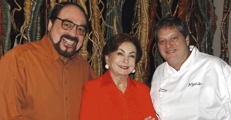 O crítico Rubens Ewald Filho, a atriz Beatriz Segall e o chef Hamilton Mellão em inauguração de trattoria no Itaim, em São Paulo.