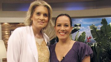 Em SP, a ginecologista Christiane Curci Regis é recebida por Regina Volpato na atração da RedeTV!.