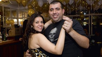 O casal de chefs Janaina e Jefferson Rueda, dono de bar em SP, parabeniza...
