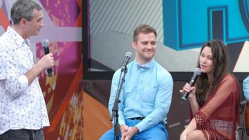Serginho Groisman recebe a cantora britânica Eliza Doolittle no ‘Altas Horas’ deste sábado - TV GLOBO / Zé Paulo Cardeal