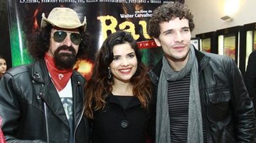 Daniel Oliveira e Vanessa Giácomo no lançamento do filme 'Raul Seixas:  O Início, o Fim e o Meio', no Rio de Janeiro - Anderson Borde / AgNews