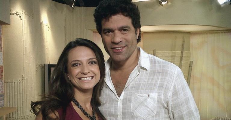 Claudia Tenório recebe o ex-jogador Raí na atração da Rede Vida, em São Paulo.