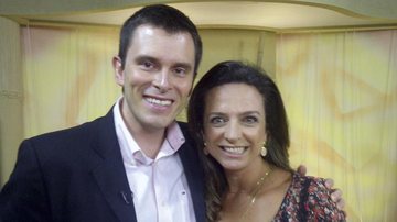 Na Rede Vida, em SP, o escritor Gustavo Cerbasi vai à atração de Claudia Tenório.