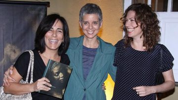 Gloria Pires e Patricia Pillar prestigiam lançamento do livro 'Andorinhas', da fotógrafa Nana Moraes - Alex Palarea/AgNews