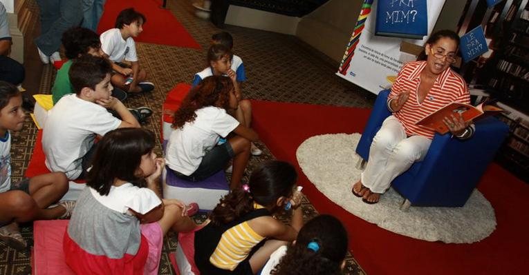 Totia Meirelles participa do projeto 'Lê Pra Mim?', na Biblioteca Nacional, no Rio de Janeiro - Anderson Borde / AgNews