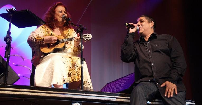 Zeca Pagodinho canta com Beth Carvalho - Thyago Andrade/Photo Rio News