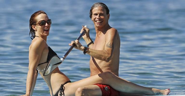 Romance, sol e mar no Havaí - Splash News