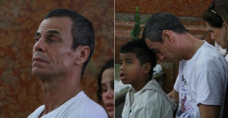 Carlinhos de Jesus e o neto, Juan - Clayton Militão/ Photo Rio News