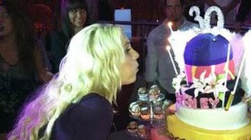 Britney Spears comemora 30 anos e final de turnê - Reprodução/Facebook