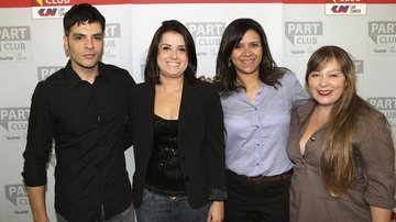 Marcos Gonzalez, Viviane Tomazini, Lilian Arevalo e Perla Gonzalez, irmã de Marcos, vão a coquetel de lojistas que celebra os bons resultados de 2011, em SP.