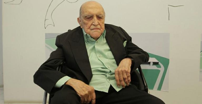 Oscar Niemeyer - André Muzell / AgNews