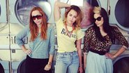 Miley Cyrus,  Brandi e Denika Doll - Reprodução/Twitter