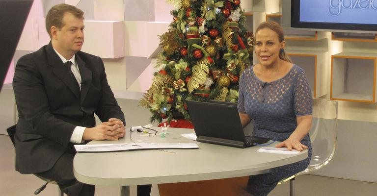 Marcelo Bausells conversa sobre varizes com Claudete Troiano, durante atração da TV Gazeta, na capital paulista.