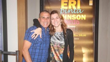 Adriana Garambone confere peça de Eri Johnson - Photo Rio News