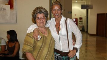 Adriane Galisteu com a mãe, dona Emma - Manuela Scarpa / PhotoRioNews