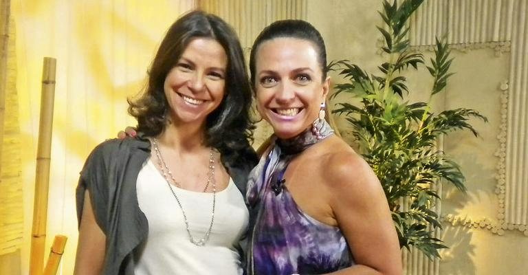 A nutricionista Camila Freitas é recebida pela apresentadora Claudia Tenório, na Rede Vida, em SP.