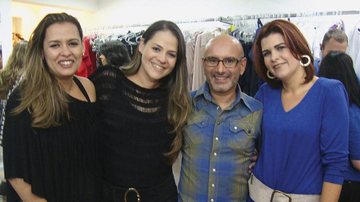 As irmãs Maria e Lara Lima, com Kleber Filetto, exibem linha de grife que tem Ana Luisa Maia como sócia, Santo André, ABC paulista.