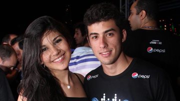 Luíza Rabello com o namorado Gabriel Leal - Uran Rodrigues
