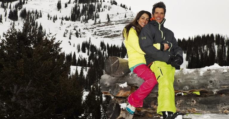 Márcio e Andréa na estação de esqui no Colorado, EUA, que começaram a frequentar há quase dez anos. - Arquivo Pessoal e Gianne Carvalho
