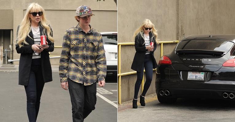 Lindsay Lohan passeia com o irmão Cody - The Grosby Group