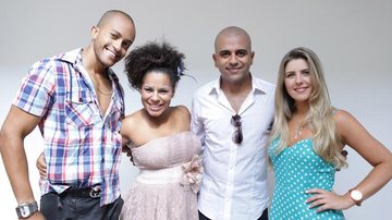 Os noivos Marcio Xavier e Janaina do Mar posam para Reynaldo Cavalcanti e dão entrevista a Íris Stefanelli, SP.