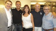 Em SP, Jóia Bergamo participa de premiação de loja com Roberval Crepaldi, Olegário de Sá, Gilberto Cioni e Ricardo Caminada.