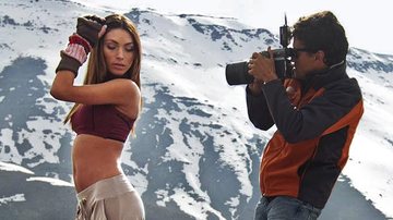 A top Diana Villas Boas é clicada por Rubens Angelotti para campanha outono-inverno de grife, no Vale Nevado, Chile.