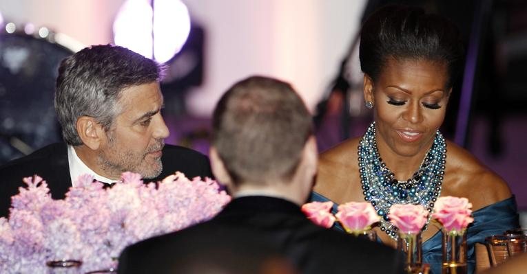 George Clooney em jantar com a primeira-dama Michelle Obama - Reuters