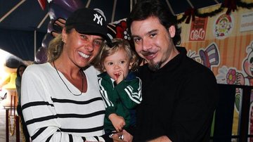 Adriane Galisteu e Alexandre Iódice com o filho Vittorio - Manuela Scarpa/Photo Rio News