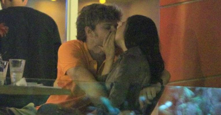 Isis Valverde em jantar com o namorado no Rio de Janeiro - Delson Silva / AgNews