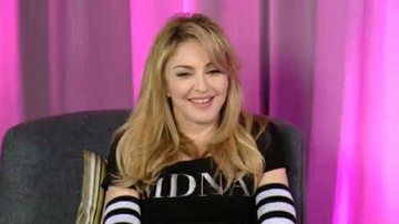 Madonna fala sobre 'MDNA' e elogia o Brasil em conversa online realizada neste sábado, 24 - Reprodução