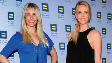 Chelsea Handler e Charlize Theron - Valerie Macon / Getty Images