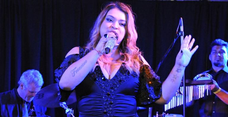 Preta Gil durante show no BrazilFoundation Gala Miami - Divulgação