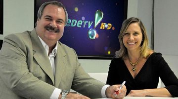Gilberto Barros e Mônica Pimentel - Divulgação / RedeTV!