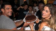 Vitor Belfort completa 34 anos com direito a festa e família reunida - Daniel Delmiro / AgNews