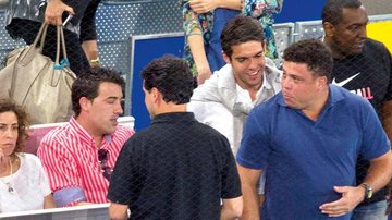 Ídolos brasileiros assistem juntos a jogo de tênis - Solarpix/The Grosby Group