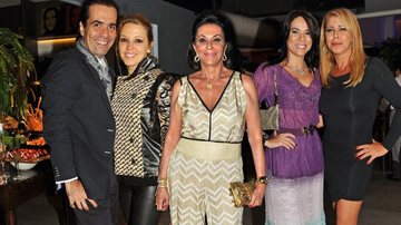 'Parabéns' com Patrícia, Betty, Adriana, Suzy e Marluce em SP - Fábio Miranda/Opção Fotografia
