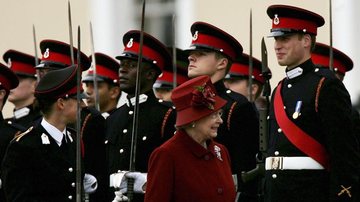 Príncipe William sorri para sua avó, a Rainha Elizabeth II - Getty Images