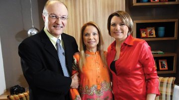 Em SP, Emiliano Pellini e Maria Aparecida das Neves são entrevistados por Olga Bongiovanni, para a ClicTV.