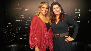 Em São Paulo, Marlene Rito Nicolau dá entrevista à apresentadora Mara Bastos para o programa na ClicTV.