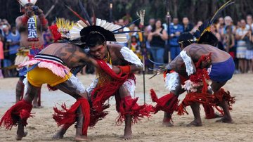 Na Kari-Oca, costumes indígenas se mesclam ...