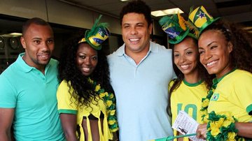Cannes: Ronaldo recebe fãs vestidos com as cores do Brasil em premiação de publicidade - Grosby Group
