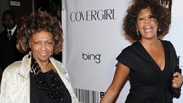 Cissy com a filha, Whitney Houston, em setembro de 2010 - Getty Images