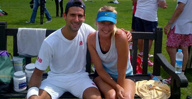 Novak Djokovic treina para os Jogos de Londres ao lado de Maria Sharapova - Reprodução / Facebook