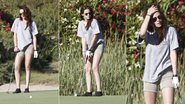 Kristen Stewart joga golfe na Califórnia, Estados Unidos - Grosby Group