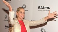 Sharon Stone prestigia evento pela luta contra a AIDS - Getty Images