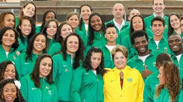 Dilma Rousseff com atletas da delegação brasileira em Londres - Roberto Stuckert Filho/ Presidência da Republica