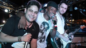 Thiaguinho canta com Jorge e Mateus em Recife - Fred Pontes/Divulgação
