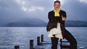 Na temporada CARAS/ Neve, diante do Lago Nahuel Huapi, o ator faz bem-humorado balanço de vida e mostra-se orgulhoso da vitalidade. - Jaime Bórquez