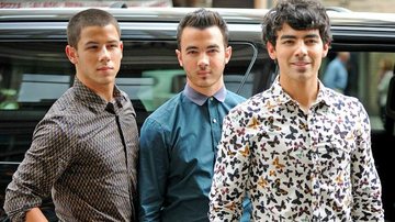 Nick, Kevin e Joe Jonas - Grosby Group